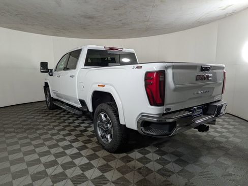 New 2025 GMC Sierra 2500 SLT w/ SLT Premium Package image 4