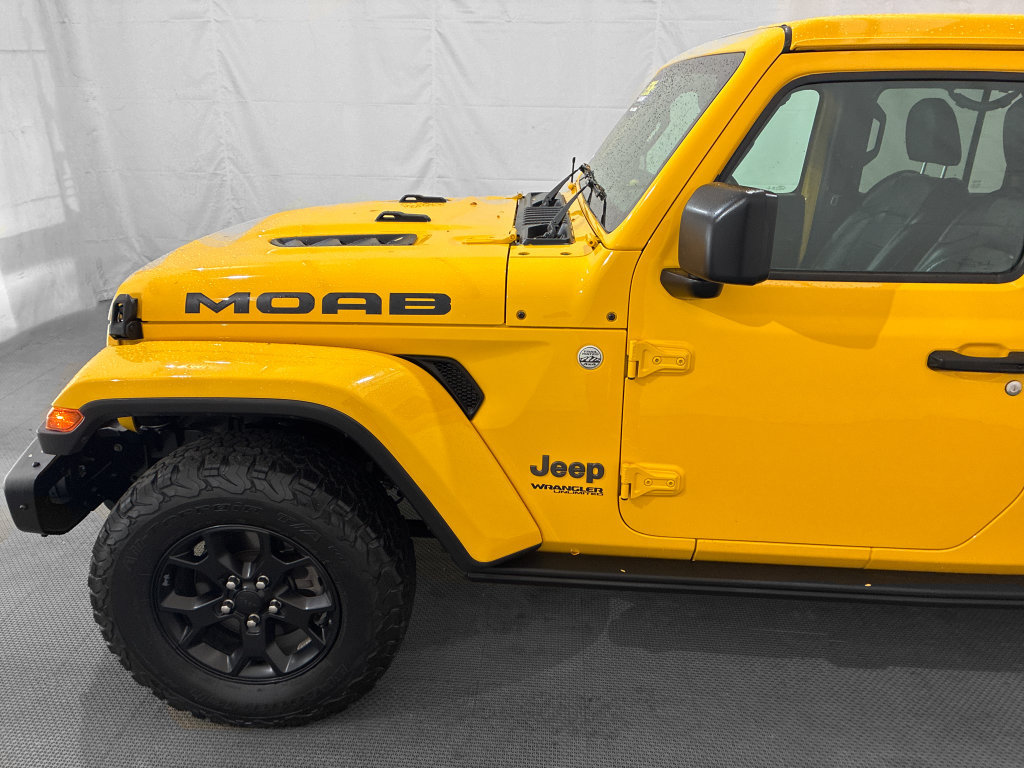 Used 2018 Jeep Wrangler Unlimited Sahara w/ Quick Order Package 24M Moab AWD/4WD image 3