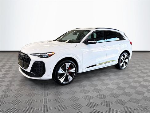 New 2026 Audi SQ5 Premium Plus AWD/4WD image 3