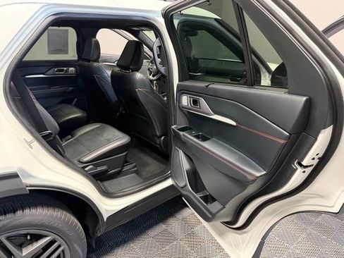 Used 2025 Ford Explorer ST AWD/4WD image 25