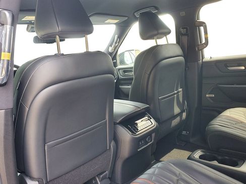 New 2026 Nissan Armada PRO-4X w/ Captain's Chari Seat Package AWD/4WD image 18