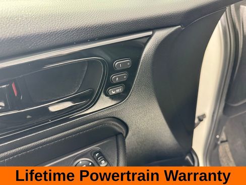 Used 2023 Honda Odyssey Touring image 11