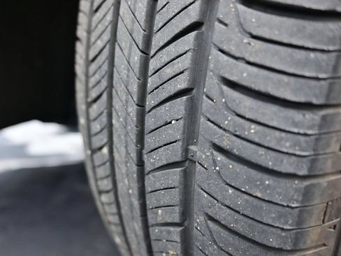 Used 2025 Honda HR-V EX-L image 17