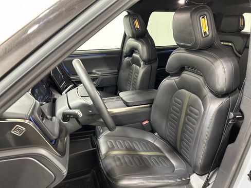 Used 2024 Rivian R1S Adventure AWD/4WD image 20