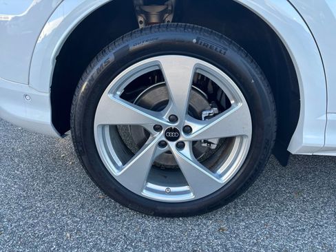 New 2025 Audi Q5 Prestige image 23