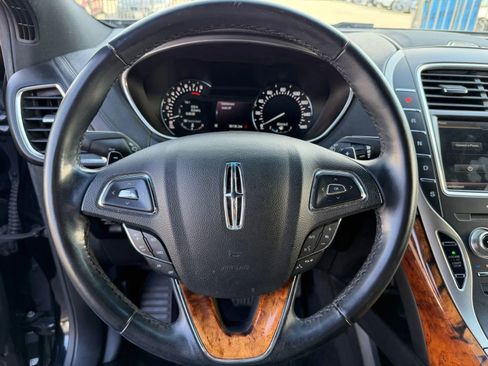 Used 2016 Lincoln MKX Select FWD image 38