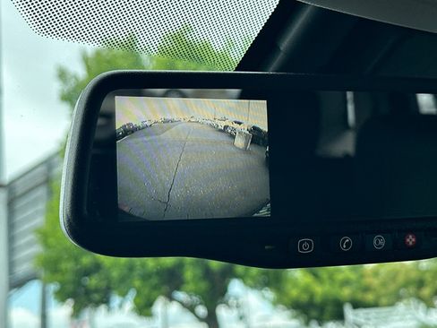 Used 2010 GMC Terrain SLE FWD image 20