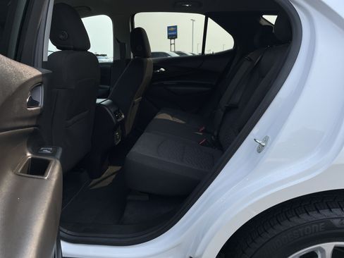 Used 2020 Chevrolet Equinox LT FWD image 21