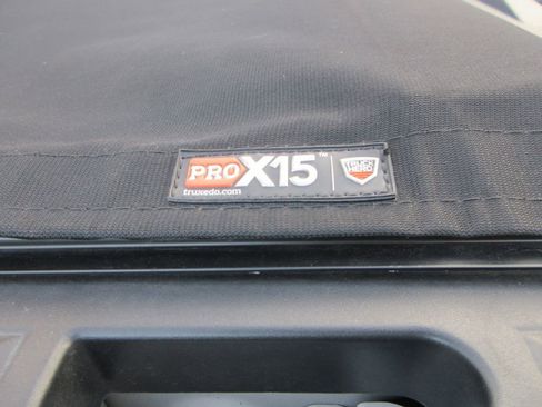 Used 2024 GMC Canyon AT4 w/ Technology Package image 12