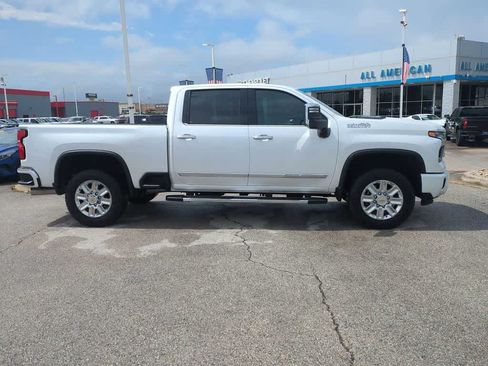 Used 2024 Chevrolet Silverado 3500 High Country w/ High Country Premium Package AWD/4WD image 9