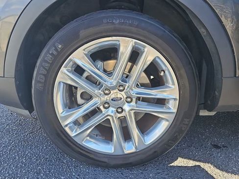 Used 2017 Ford Explorer XLT w/ Equipment Group 202A image 34