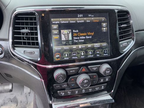 Used 2019 Jeep Grand Cherokee Summit w/ Platinum Series Group AWD/4WD image 17