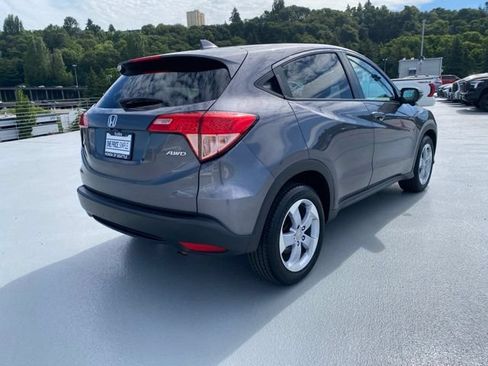 Used 2016 Honda HR-V EX image 8
