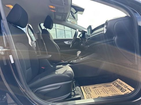 Certified 2024 Kia Forte LXS w/ LXS Technology Package FWD image 33