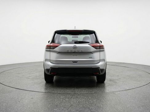 Used 2025 Nissan Rogue SV FWD image 7