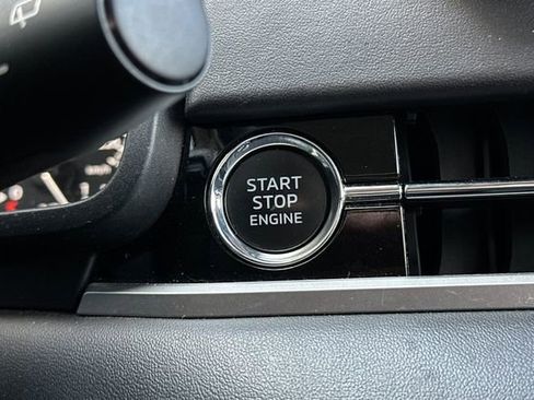 Used 2024 Mitsubishi Outlander SE image 26