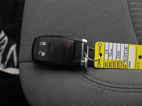 Used 2024 RAM 2500 Big Horn w/ Bed Utility Group image 7