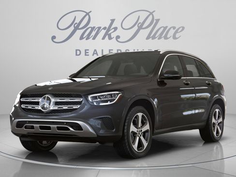 Used 2022 Mercedes-Benz GLC 300 image 2