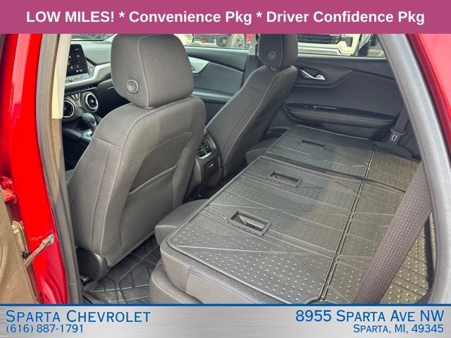 Used 2024 Chevrolet Blazer LT w/ Convenience Package FWD image 34