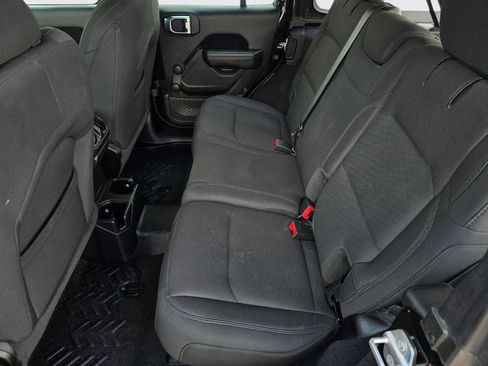 Used 2022 Jeep Wrangler Unlimited Sport AWD/4WD image 32