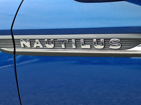 Used 2021 Lincoln Nautilus Reserve w/ Cargo Utility Package image 30