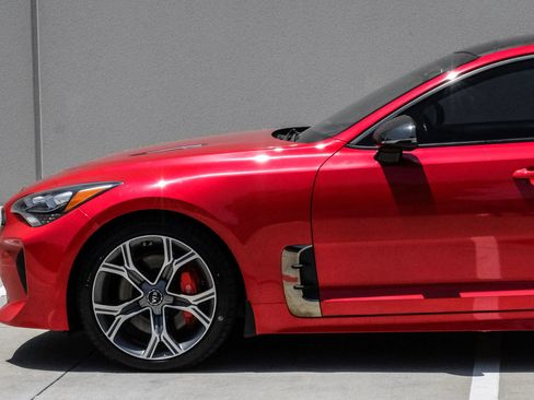 Used 2021 Kia Stinger GT2 RWD image 18