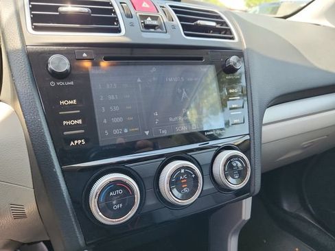 Used 2018 Subaru Forester 2.5i Premium AWD/4WD image 28