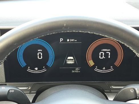 Used 2025 Hyundai Kona SEL image 23