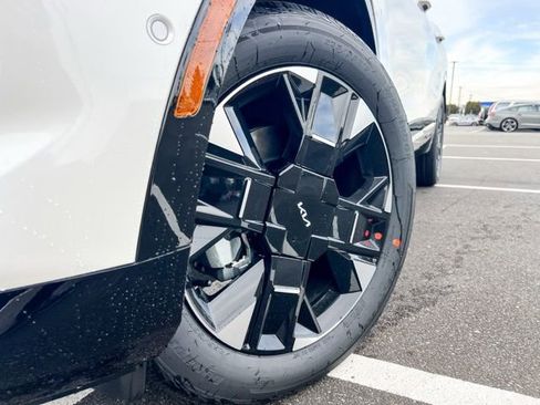 New 2026 Kia Sportage SX Prestige image 2