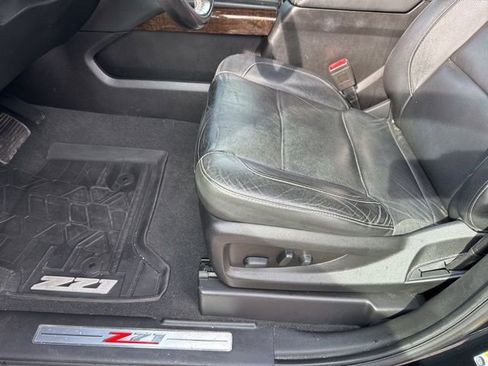 Used 2020 Chevrolet Tahoe LT image 36