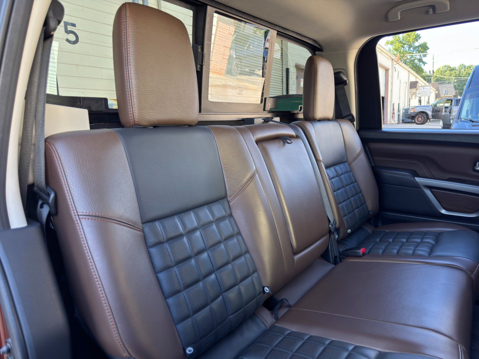 Used 2016 Nissan Titan Platinum Reserve RWD image 38