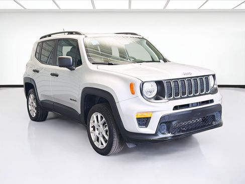 Used 2021 Jeep Renegade Sport w/ Sport Appearance Group image 3