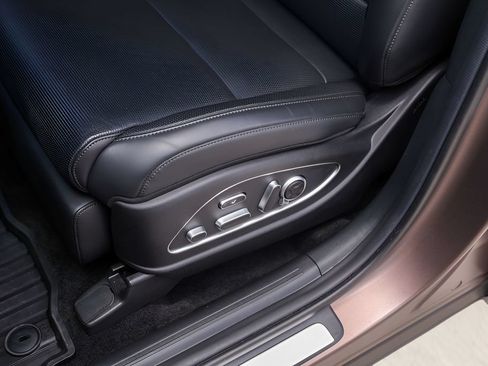 Used 2026 Hyundai Palisade Calligraphy FWD image 8