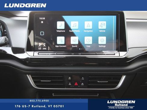 New 2026 Volkswagen Atlas Cross Sport SEL R-Line image 4