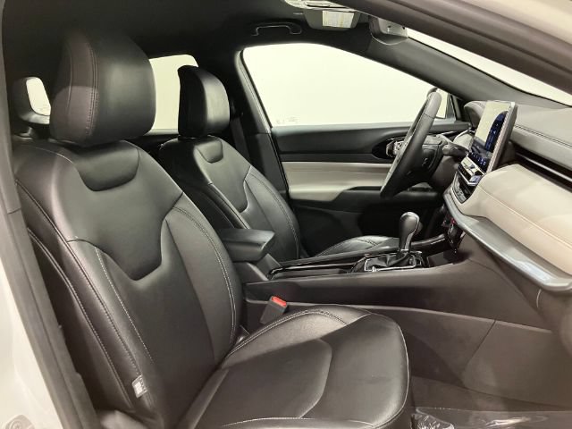 Used 2025 Jeep Compass Limited AWD/4WD image 55