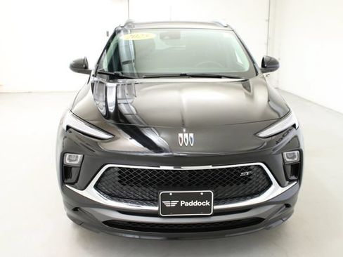 Used 2025 Buick Encore GX Sport Touring AWD/4WD image 3