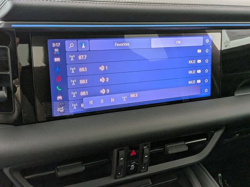 New 2026 Porsche Macan Electric RWD image 17