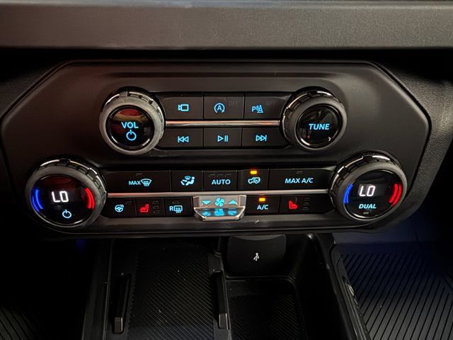 Used 2025 Ford Bronco Outer Banks AWD/4WD image 20