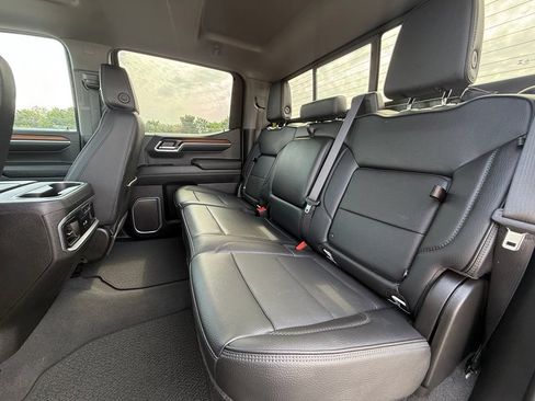 Used 2024 GMC Sierra 1500 Denali w/ Denali Reserve Package AWD/4WD image 26