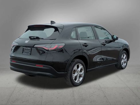 Used 2023 Honda HR-V LX image 6