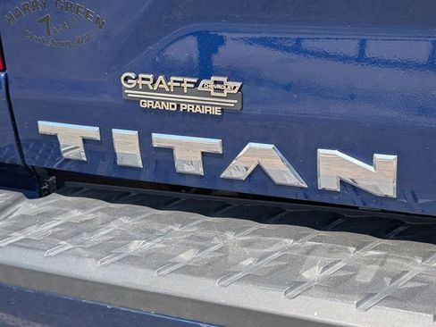Used 2021 Nissan Titan SV w/ SV Convenience Package AWD/4WD image 32
