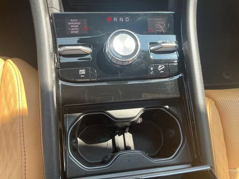 Used 2025 Jeep Grand Cherokee Summit AWD/4WD image 36