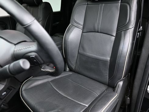 Used 2024 RAM 2500 Limited AWD/4WD image 21