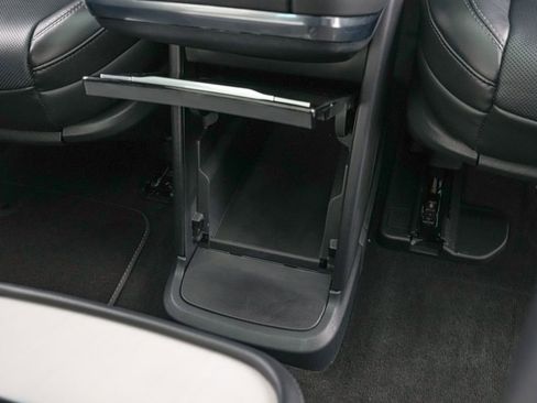 Used 2025 Lincoln Navigator L Reserve w/ Jet Appearance Package image 32