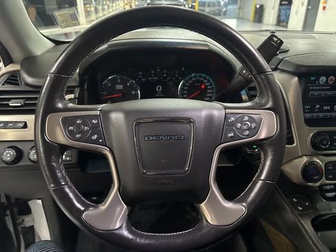 Used 2018 GMC Yukon XL Denali w/ Denali Ultimate Package AWD/4WD image 19
