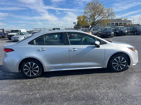 Used 2020 Toyota Corolla LE image 8