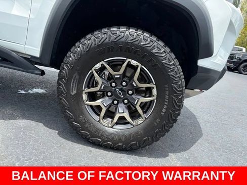 Used 2024 Chevrolet Colorado ZR2 AWD/4WD image 8
