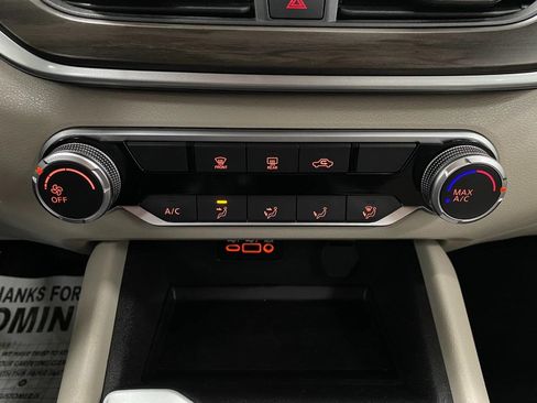 Certified 2025 Nissan Altima 2.5 SV FWD image 23