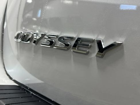 Used 2025 Honda Odyssey EX-L image 6