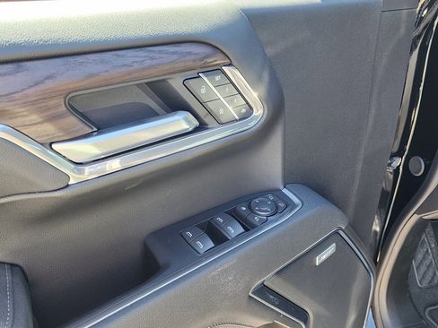 New 2026 GMC Sierra 1500 SLT w/ SLT Premium Plus Package image 15